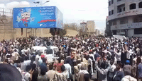 Anti-Houthi Demonstrators Flood Streets of Taiz