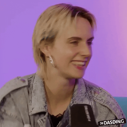happy interview GIF by DASDING