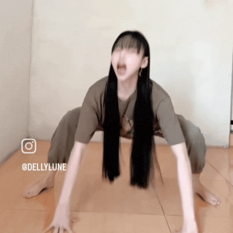 Dellylune GIF