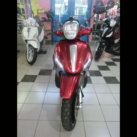 silviabonasegalecamnasio beverly 350 rosso usato anno 2012 GIF