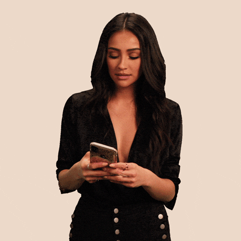 giphy.gif?cid=790b76118d5d8445a6872fc1d4