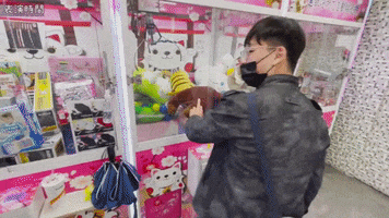 200.gif?cid=fc005b088970297e3694bb4d0e9f18a4cead4de36ce5302c&rid=200.gif&ct=g