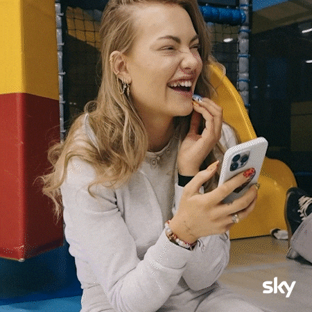 Cheyenne Smile GIF by Sky Deutschland
