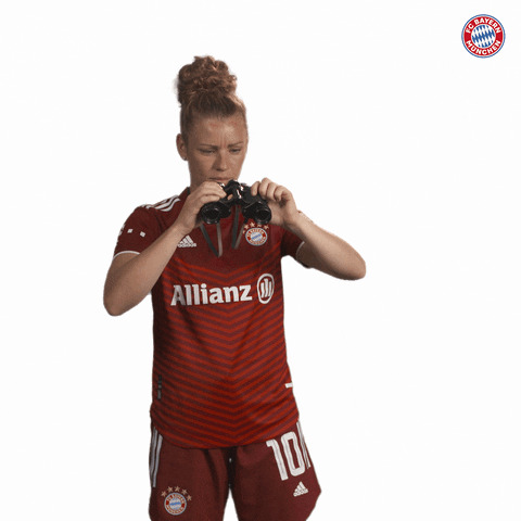 Linda Dallmann Football GIF by FC Bayern Women