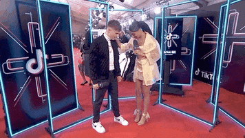 200.gif?cid=fc005b08074ecfc263ab100c27ae0fe2bd1b6c680d18e2b2&rid=200.gif&ct=g