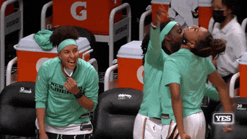 200.gif?cid=fc005b0829a5691fc5ff68af2601076030b2ea0b84a41d4e&rid=200.gif&ct=g