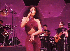 giphy.gif?cid=790b76115d47f211636545766f