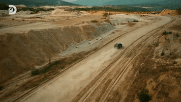 Driving Gold Rush GIF by Discovery Europe