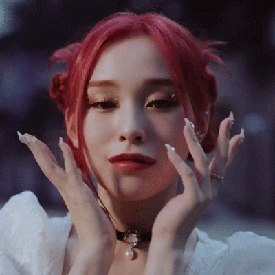 K Pop Love GIF - Find & Share on GIPHY