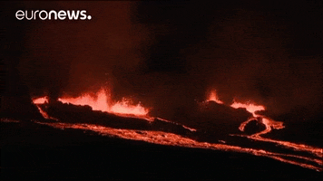 volcano lava GIF by euronews