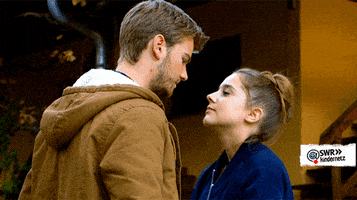 tiere bis unters dach love GIF by SWR Kindernetz