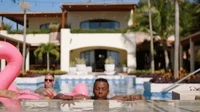 sexy swimming pool GIF by Videoland