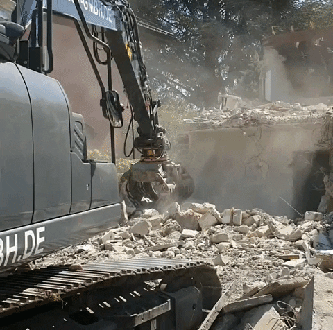 PILOTGMBH excavator demolition abbruch pilot gmbh GIF