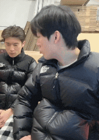 신태일 GIF