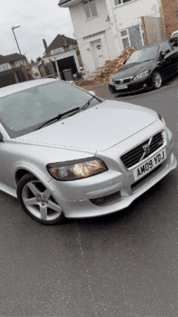 Volvo GIF