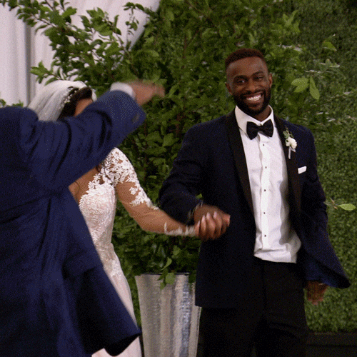 giphy.gif?cid=790b761195b56dfd40fdbbe54932e87d137919a08784f6b2&rid=giphy.gif&ct=g