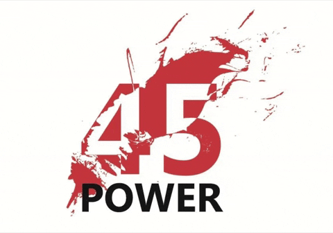 Narozeninové gif přání k 45. narozeninám s číslem 45 a padajícími písmeny, dávající dohromady slovo "Power". 