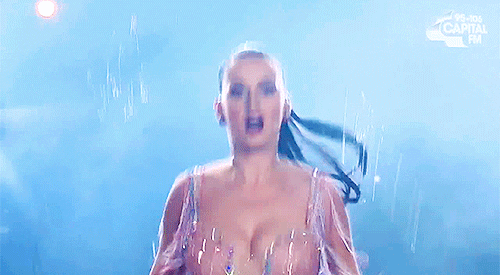 katy perry jump rope GIF