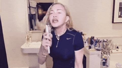 giphy-downsized-medium.gif#10-grid1