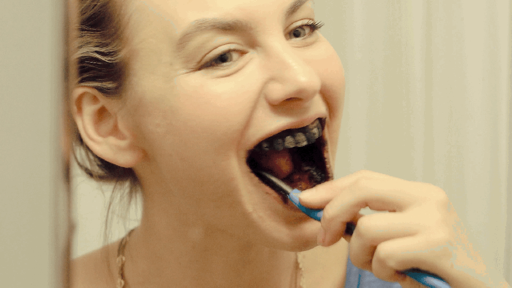 Teeth GIF - Find & Share on GIPHY