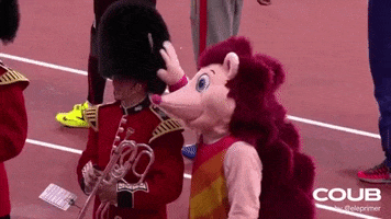 Darrenyaw GIF