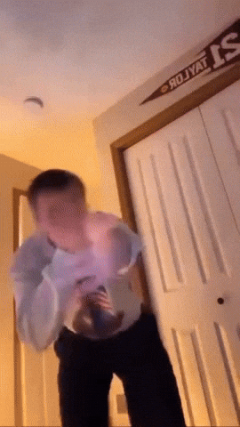 08Med GIF