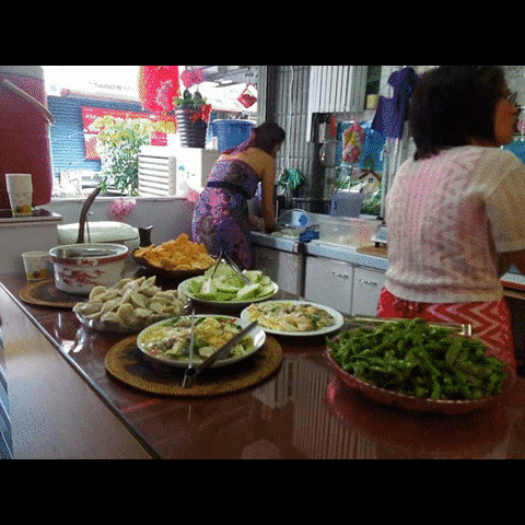 dta5ody3mzm4otjaewfob28uy29tlnr3  GIF