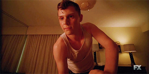 evan peters GIF