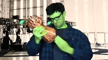 theseanwardshow hulk the hulk fits infinity gauntlet GIF