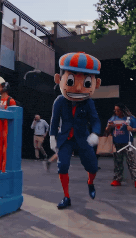 NIKO KNICKERBOCKER GIF