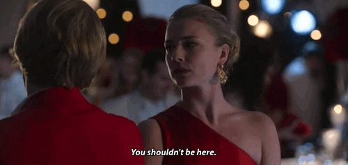 emily vancamp revenge GIF