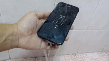 nguyentan-a445  GIF