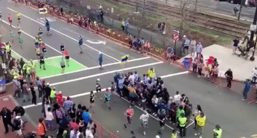 jesusleon #bostonmarathon GIF