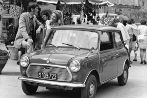 olivertapia mini autos GIF