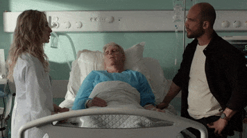 Doctor Recovering GIF by Un si grand soleil