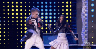 200.gif?cid=fc005b08941fc29926315c4e067e3b8c0ac8b73b05eebab6&rid=200.gif&ct=g
