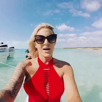 200.gif?cid=fc005b083e7d4b305d263c2cc88b4b3d6c686e2c2df0367c&ep=v1_gifs_random&rid=200.gif&ct=g