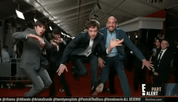 200.gif?cid=fc005b08f8f6e121b5e50ad2ddcbb7f394ad7fdc22951a1e&rid=200.gif&ct=g