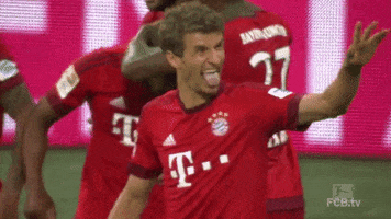 Wagging Thomas Muller GIF by FC Bayern Munich