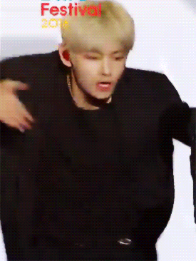 tommiechastine bts v taehyung GIF