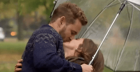 Kiss In Rain Gifs Get The Best Gif On Giphy