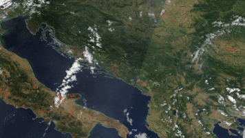 putishka hrvatska crna gora poÅ¾ar nasa slike iz svemira GIF