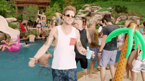 giphy.gif?cid=ecf05e47b4385651680d6289ee