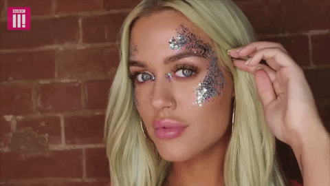 Lottie Moss GIFs - Get the best GIF on GIPHY