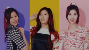 Knock Minatozaki Sana GIF