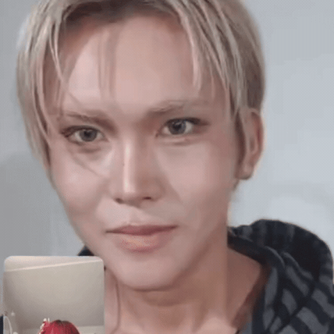 Hyun GIF