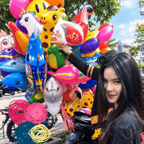 Ballon Trisha GIF