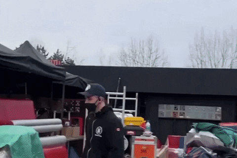 giphy.gif?cid=5e214886a7f072f7e8ada7b68c