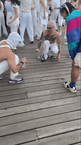 Challenge Rave GIF