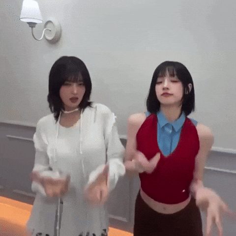 Gidle Minnie GIF